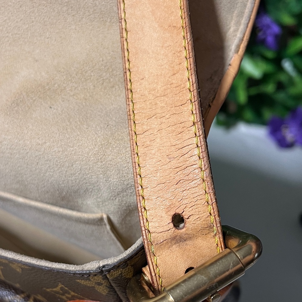 Louis Vuitton Monogram Satchel (Hudson Pm)(authenticated) - Picture 15 of 17